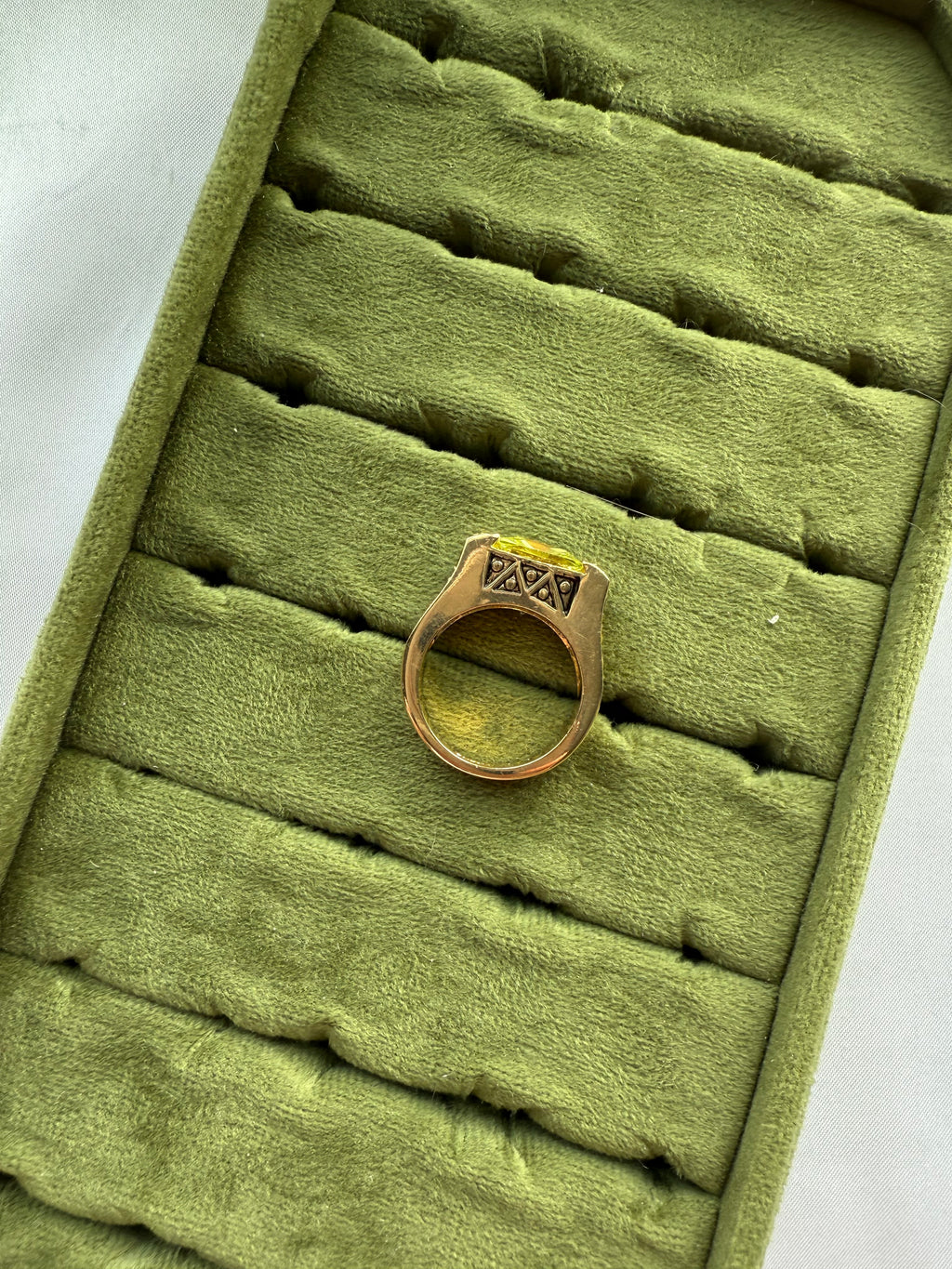 Gold Peridot Green Bar Engraved Ring Size 8