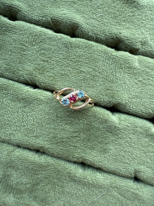 10k Yellow Gold Ruby and Blue Topaz Ring Size 5.75