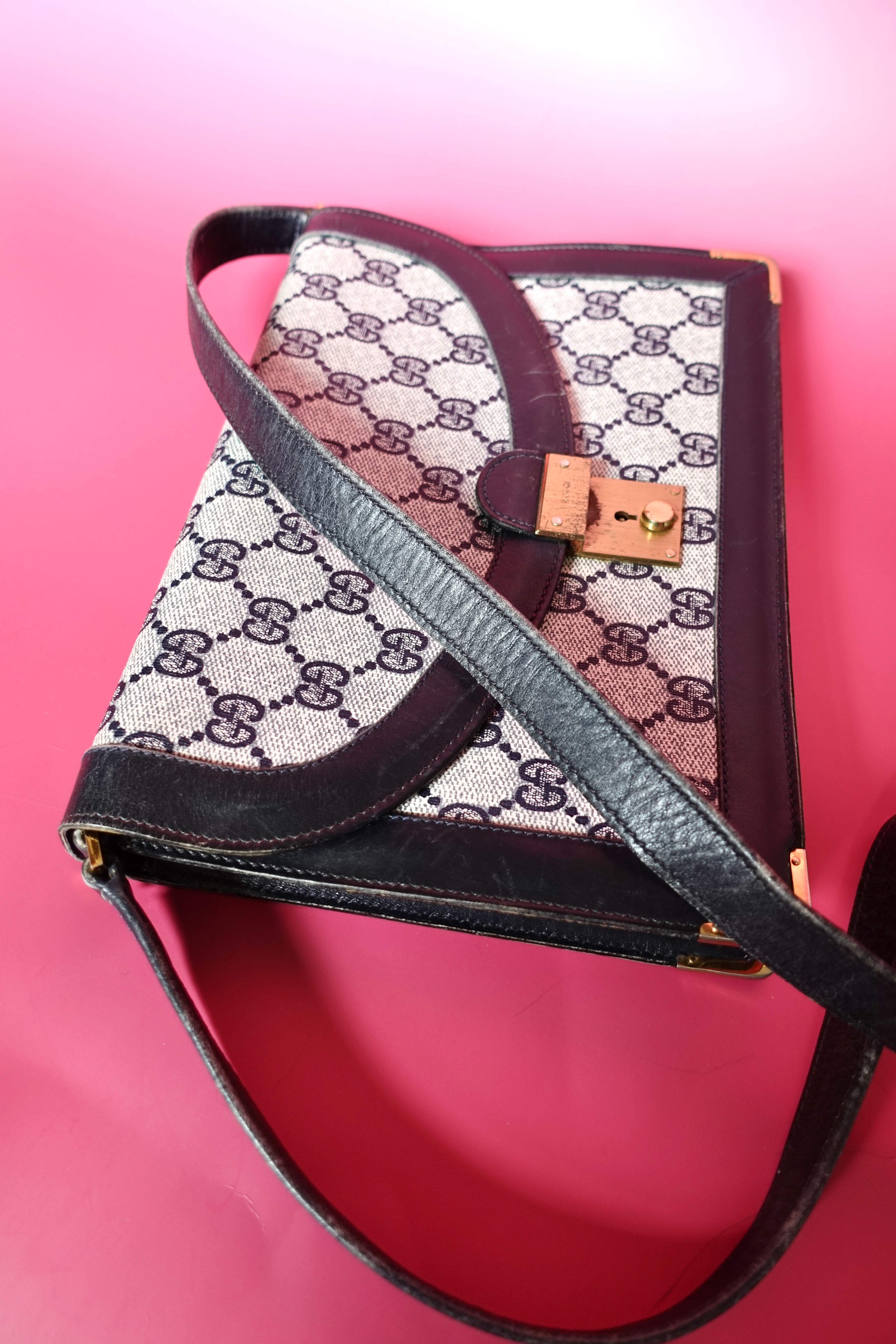 Gucci Envelope Bag