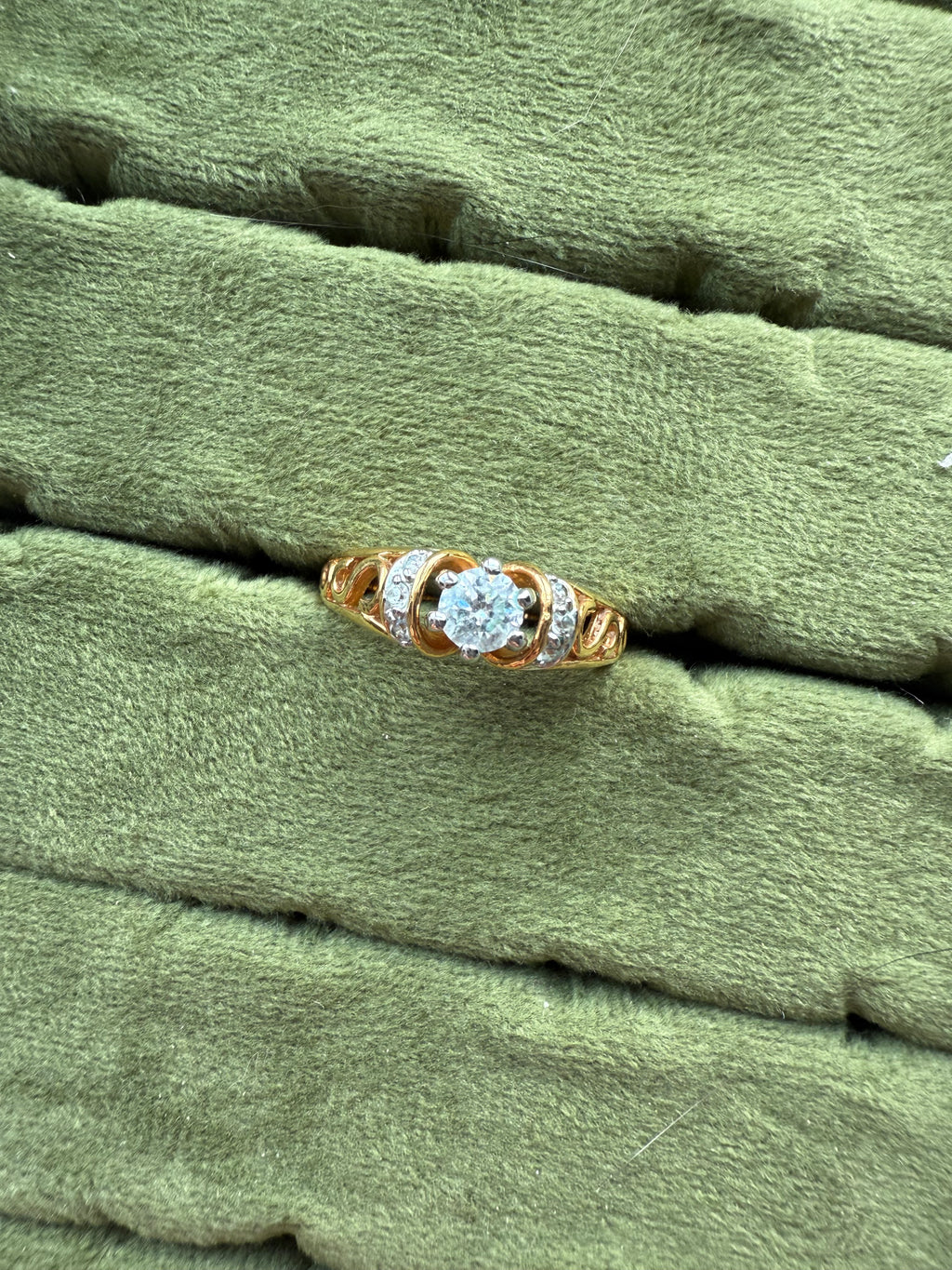 Gold Filigree CZ Ring Size 9