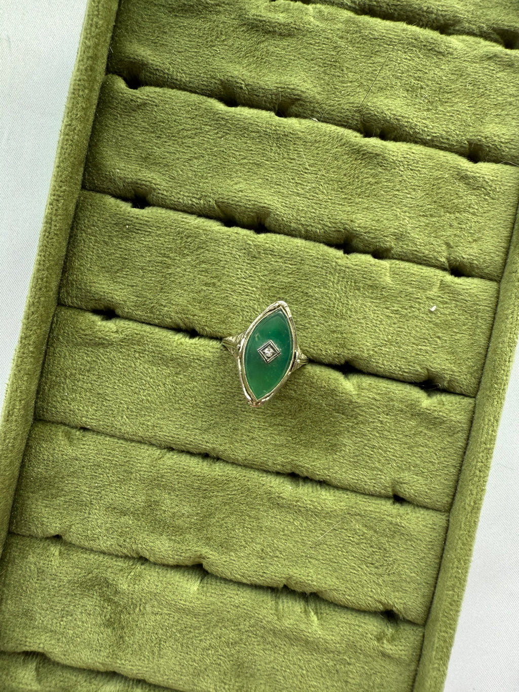14k White Gold Antique Cameo Flip Ring