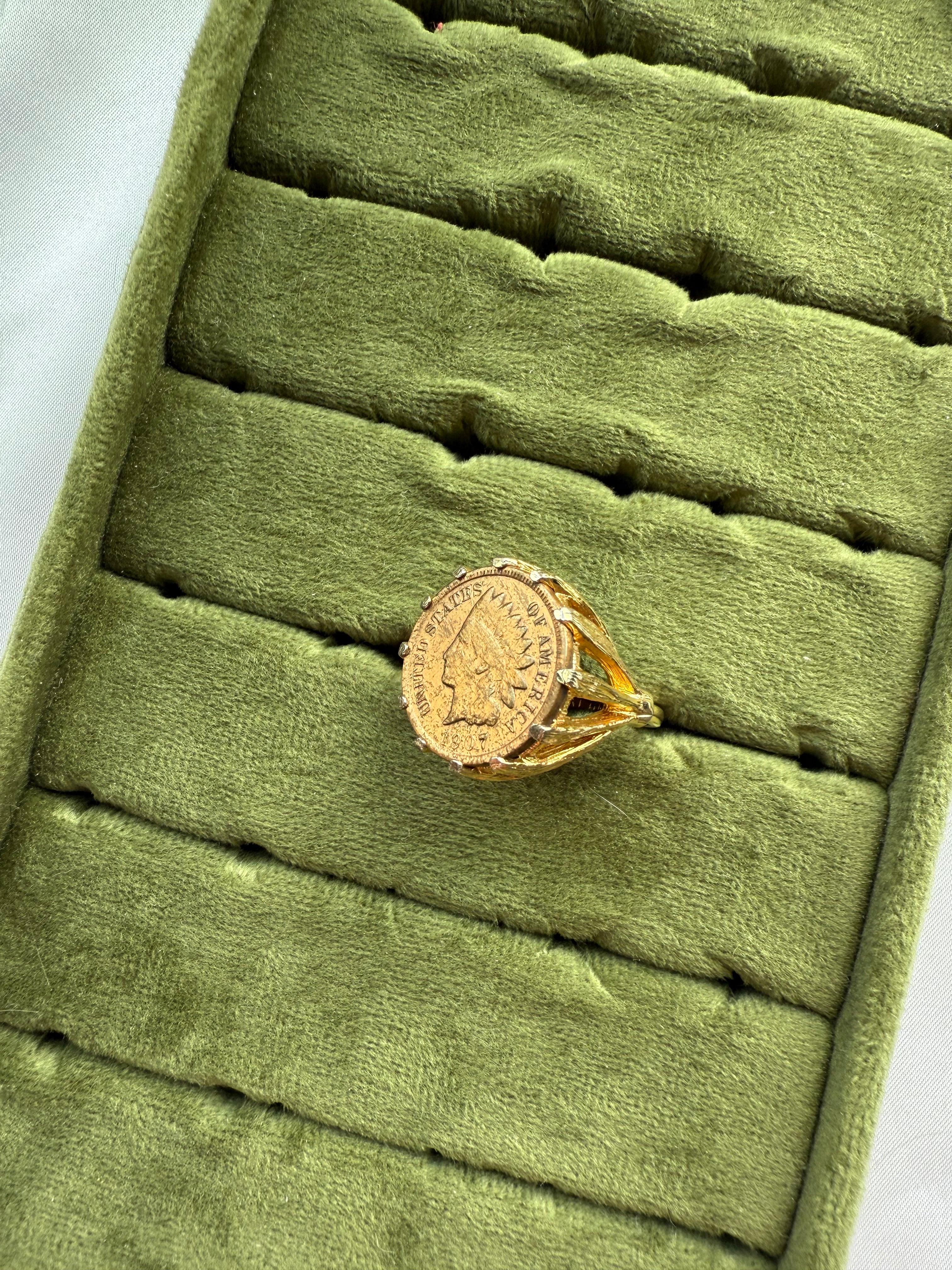 Gold Vintage Coin Ring Size 7.25