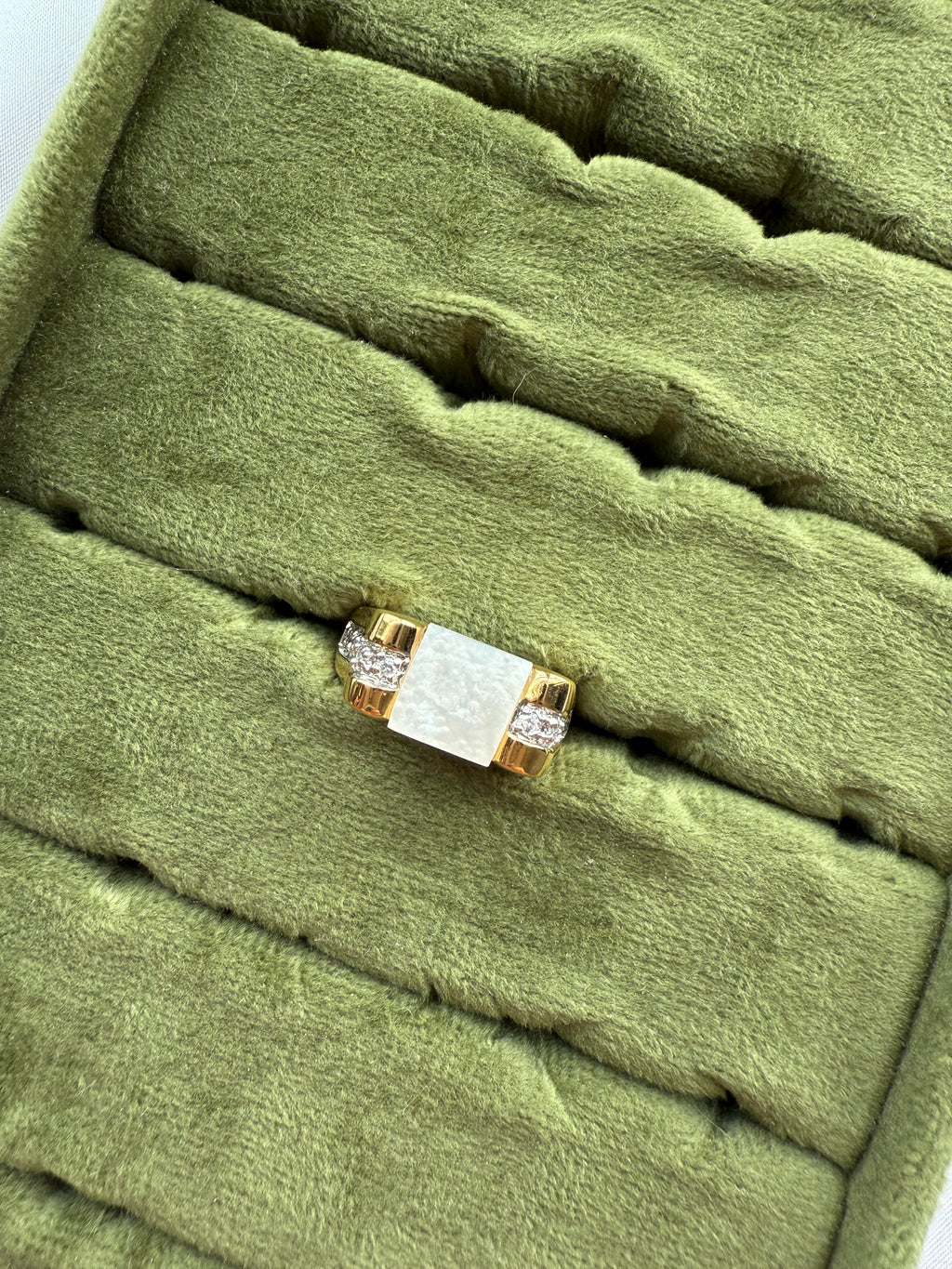 Gold Quartz Bar Ring Size 6.25