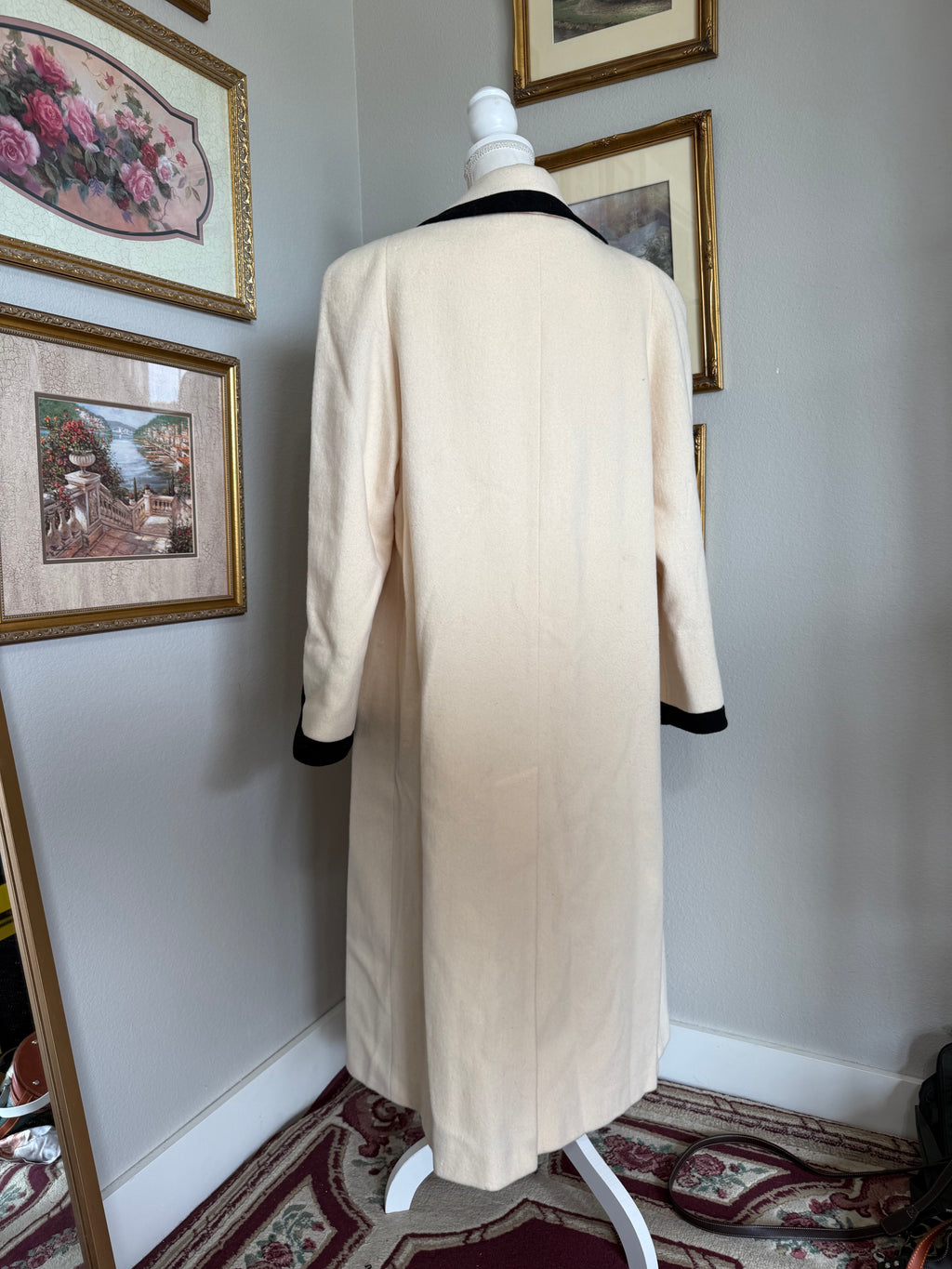 Forstmann Pure Wool Cream & Black Trenchcoat