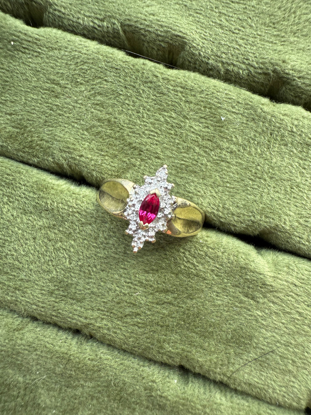 10k Yellow Gold Pink Sapphire and Diamond Ring Size 6