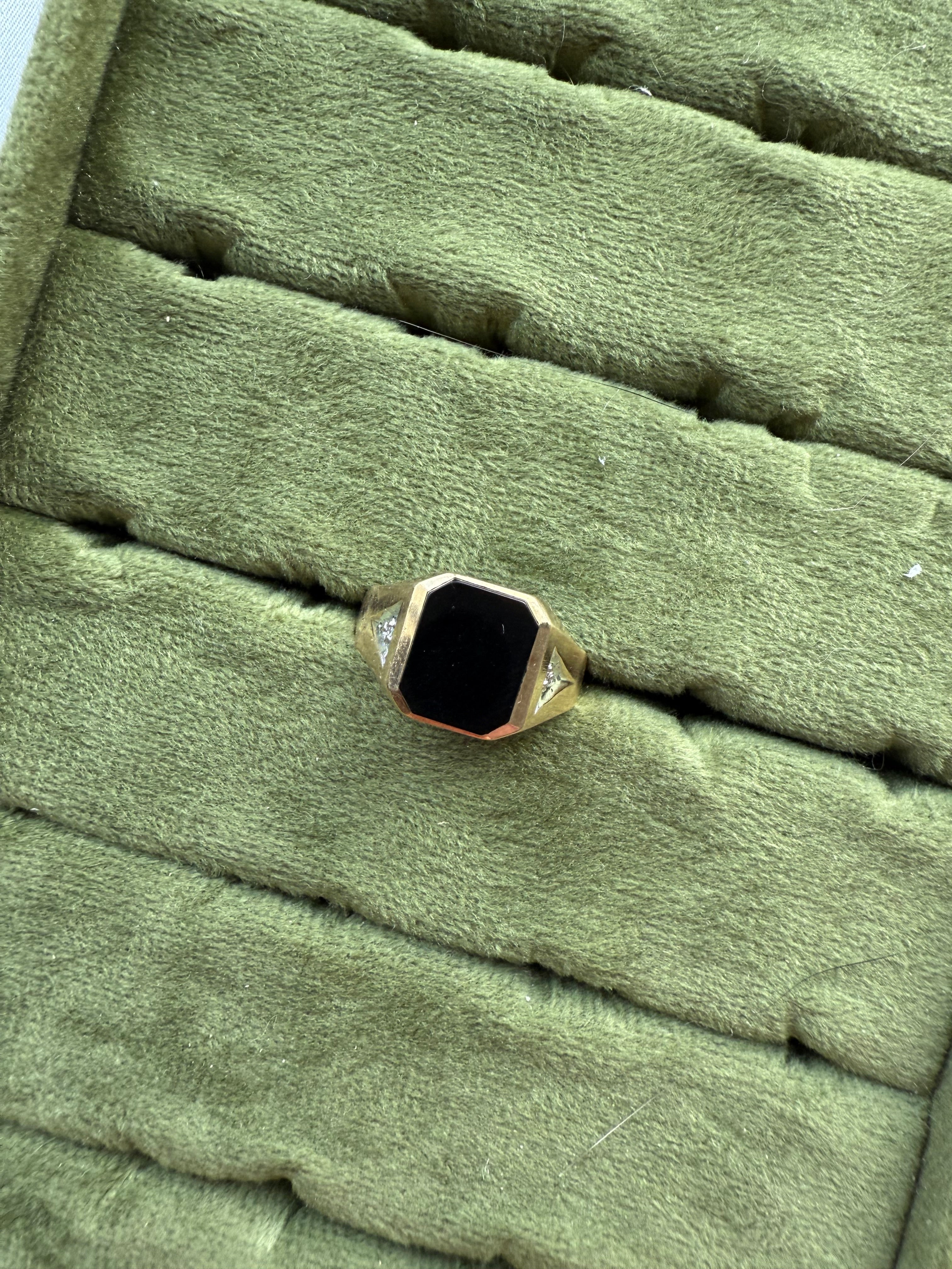 10k Yellow Gold Onyx Signet Ring with Diamond Sz 8