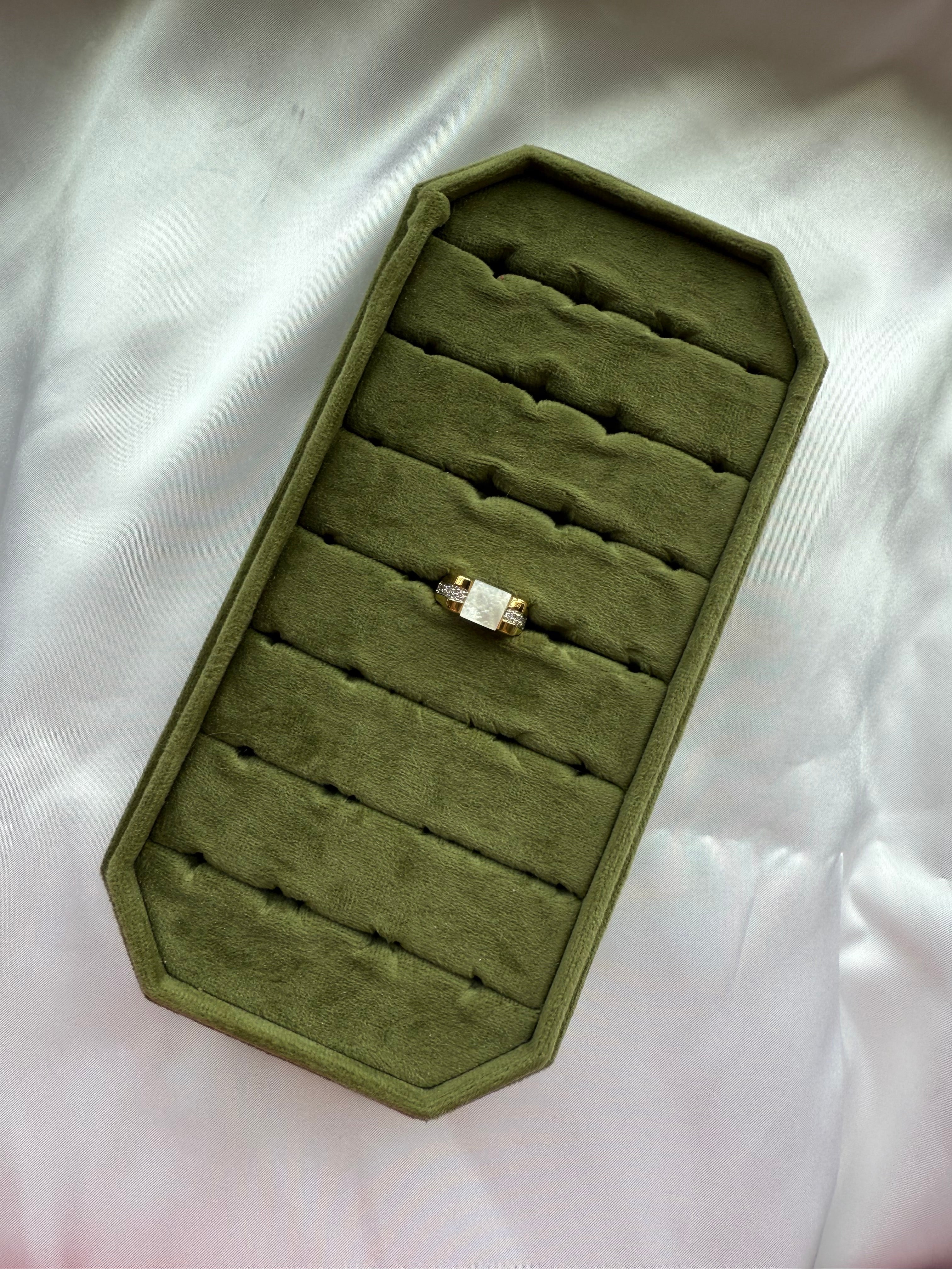 Gold Quartz Bar Ring Size 6.25