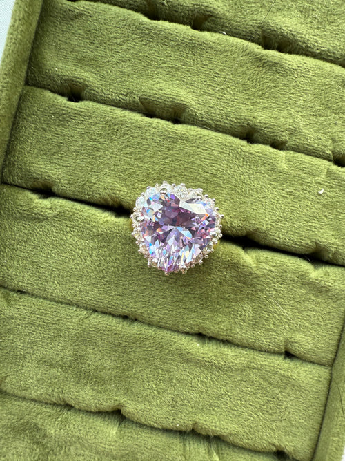 Chunky Gold Lilac Heart Ring Size 6
