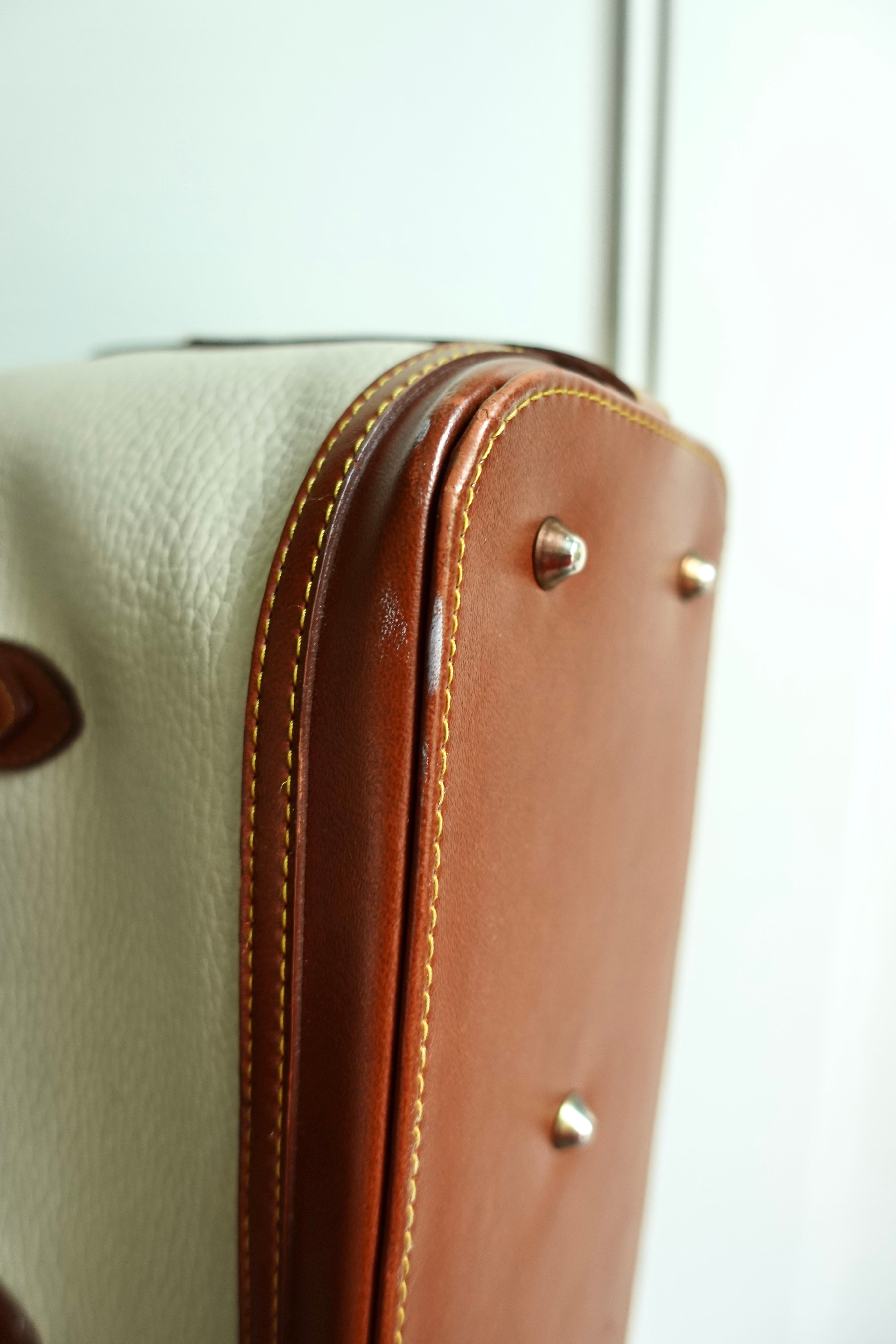 Dooney & Bourke Cream Bag