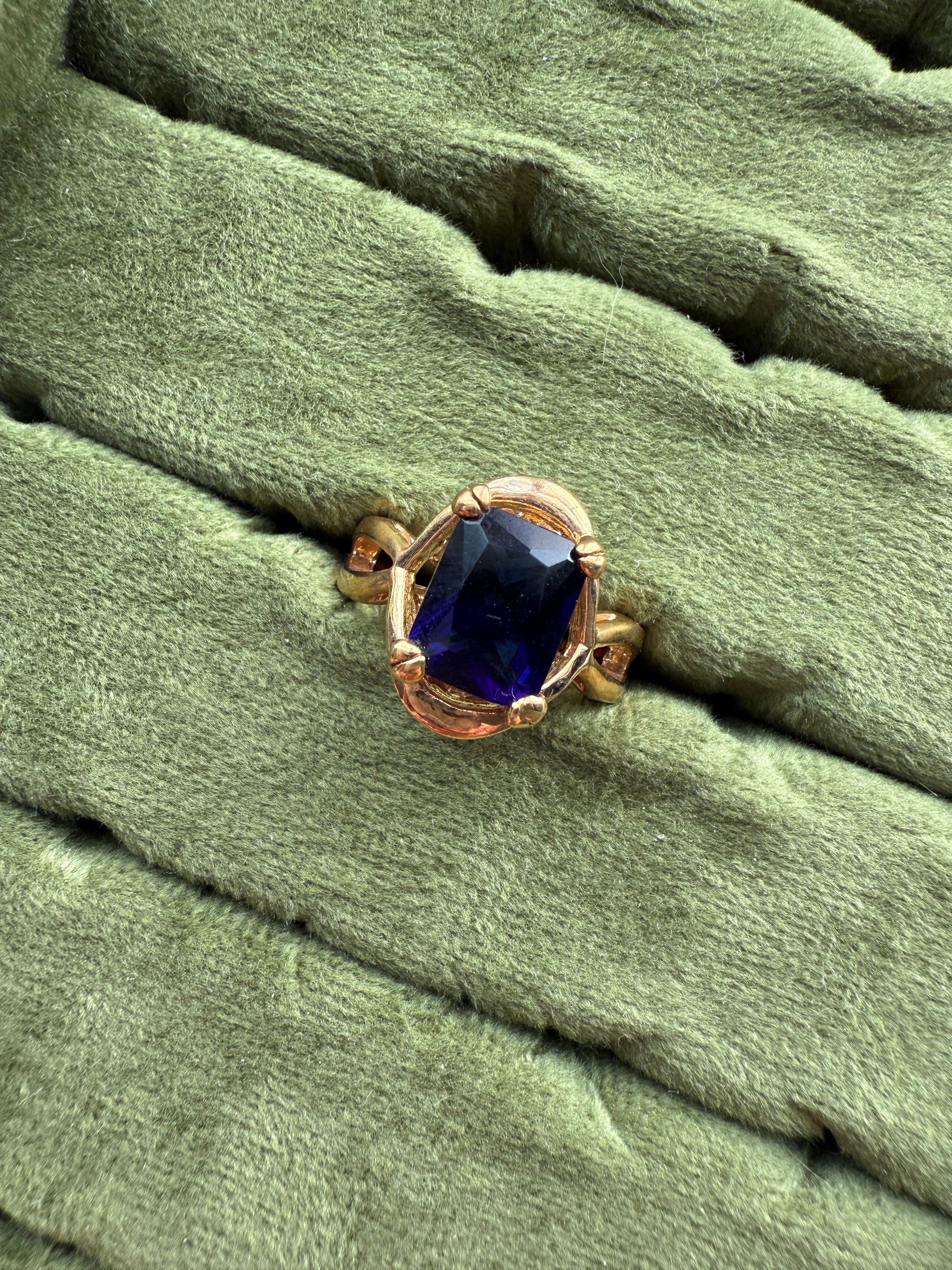 Gold Emerald Cut Purple Ring Size 7