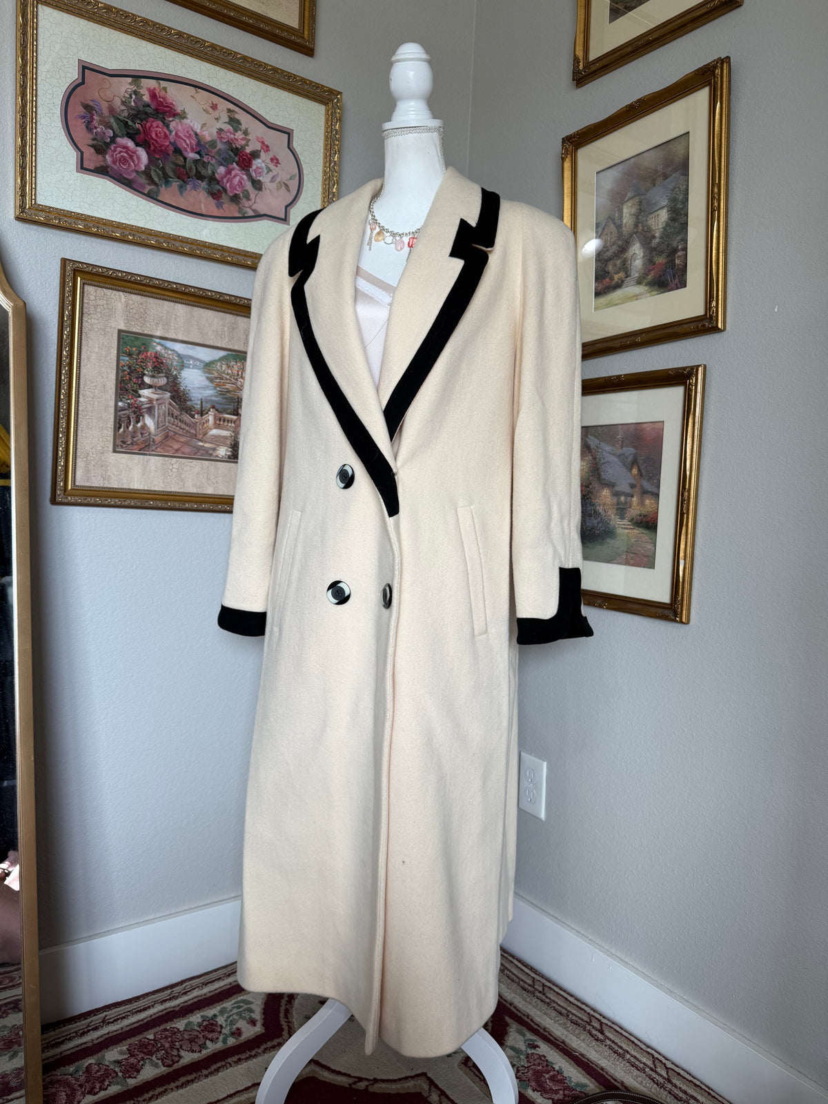 Forstmann Pure Wool Cream & Black Trenchcoat